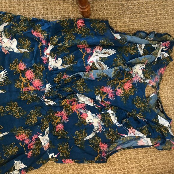 Express Floral Romper - Picture 6 of 6